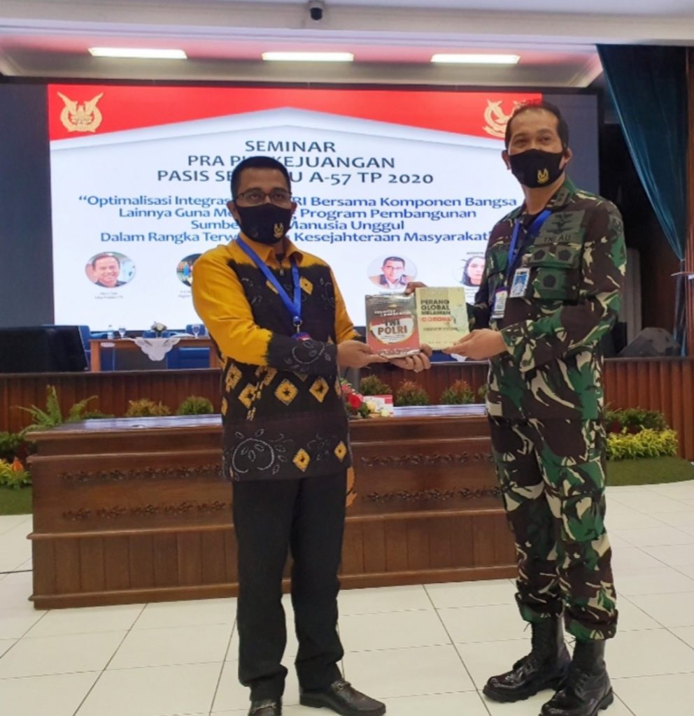 Pengamat Intelijen: TNI-Polri Punya Peran Strategis Wujudkan SDM Unggul dan Kesejahteraan Masyarakat