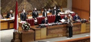 Tok! DPR Setujui Omnibus Law RUU Cipta Kerja Menjadi UU