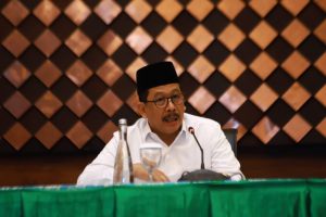 Wamenag Sesalkan Orang yang Menendang Sesajen, Ini Katanya