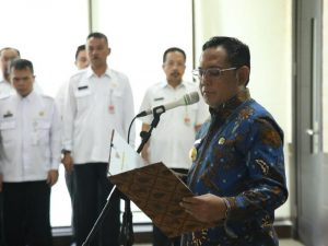 Profil Bupati Bekasi Eka Supria Atmaja yang Meninggal karena Corona