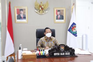 Mendagri Keluarkan SE Soal Penertiban PPKM dan Percepatan Vaksinasi