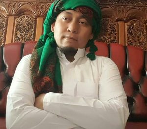 Ustaz Busthomi Bicara Dukun Santet & Sensasi Sawer Duit Youtuber
