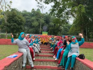 Tim “Elang” Prawita GENPPARI Senam Bersama Ibu – Ibu PKK Lingga Mulya – Tasikmalaya
