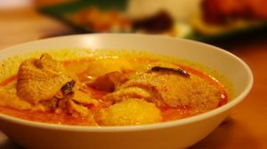 Viral Video Penampakan Jin Kepergok Makan Gulai Kambing, Warganet: Penglaris?