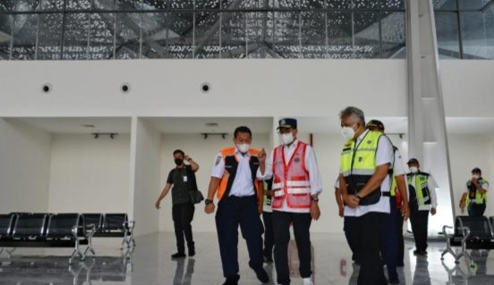 Jelang Dibukannya Penerbangan Komersial, Menhub Cek Kesiapan Bandara Ngloram Blora