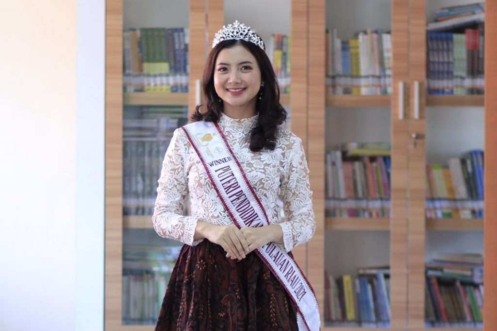 Mengenal Intan Permata Mipon, Juara Puteri Pendidikan Kepulauan Riau 2021