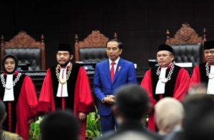 Putusan MK, Jokowi Harus Putuskan Status Pandemi Selesai atau Tidak dengan Batas Akhir 2021