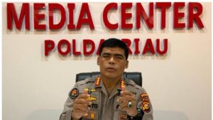 Diduga Lecehkan Mahasiswi, Dekan FISIP Unri Resmi Jadi Tersangka!