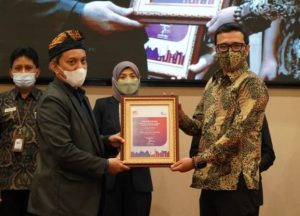 Wauu.. ! Menkes Budi Gunardi Sadikin Jadi Pemimpin Terpopuler di Media Sosial