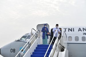 Bertolak ke Lumajang, Wapres Tinjau Posko Pengungsian Erupsi Semeru