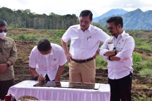 Menko Luhut Bersama Mentan SYL Groundbreaking TST Herbal Hortikultura