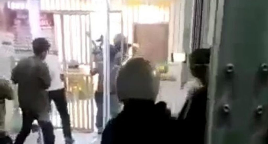 Perampokan di Toko Gadai di Jaksel Dikepung, Terdengar Letusan Senpi!