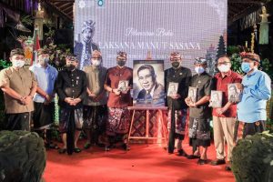 Menparekraf Apresiasi Buku Biografi Tjokorde Gde Rake Soekawati Berikan Semangat Juang untuk Kebangkitan Ekonomi Bali