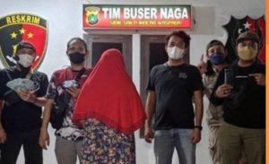 Nenek 60 Tahun Diciduk Polisi Usai Temukan Barang Ini, Bikin Kaget!
