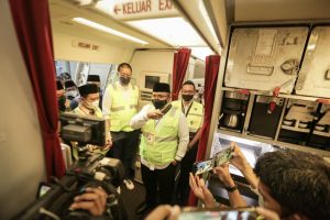Pesan Menag saat Lepas Kloter Pertama Jemaah Haji Indonesia
