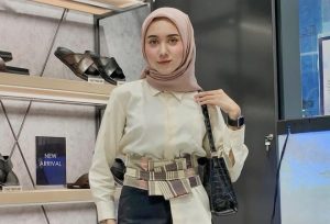 Putri Hijab Berbakat Jawa Barat 2022 Ajak Muslimah Banyak Memberi Manfaat Bagi Sesama