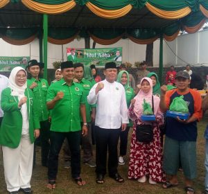 Plt Ketum PPP Rayakan Idul Adha di Jogja dan Bagikan Langsung Daging Kurban ke Warga