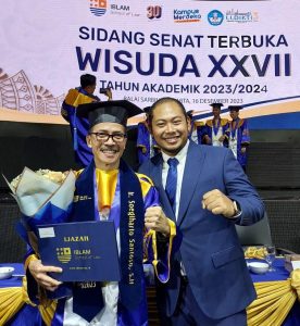 Sandang Sarjana Hukum, Soegiharto Santoso Raih Cum Laude