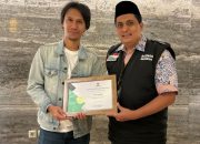 Bantu Palestina, Eros Serahkan Hasil Lelang Gitar Sejumlah 335 juta ke Kitabisa dan Baznas