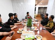 BUMP dan Crew 8 ke Wamentrans Viva Yoga: Silaturahmi untuk Memberdayakan Petani Transmigran