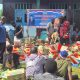 Kunjungan Kerja ke Distrik Iniye, Nius Wakerkwa Bagikan Sembako