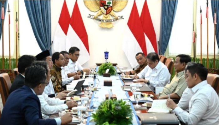 Rapat Terbatas di Istana, Presiden Prabowo Tekankan Percepatan Program Prioritas Nasional