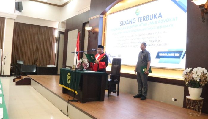 Ketua PT Surabaya Ingatkan Advokat Baru: Jaga Integritas, Tegakkan Keadilan*