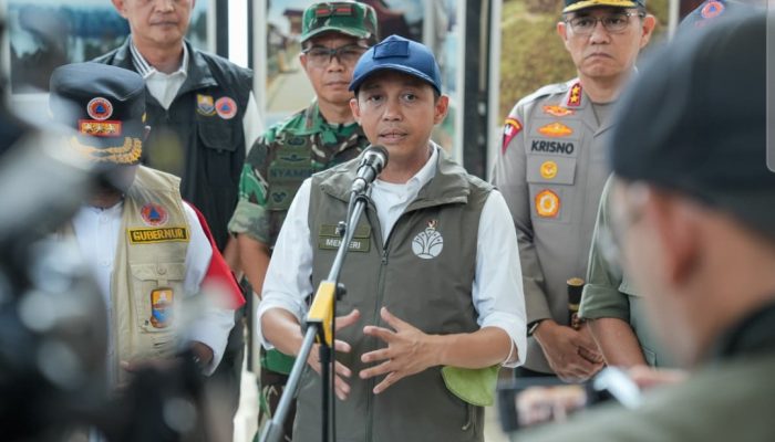 Hotspot Kalbar-Kalteng Naik Lagi, Menhut Raja Antoni Perkuat Penanganan